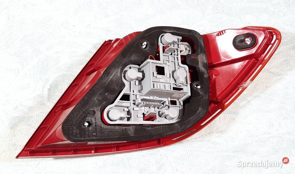 LAMPA LEWY TYŁ MERCEDES W204 COUPE A2048201964 osobowe Mielęcin