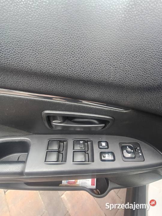 Mitsubishi ASX 2015r 16 benzyna Trzeboś