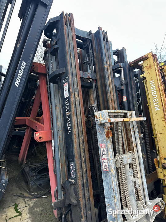 maszt wózek widłowy TOYOTA 8FGF25 8FDF25 8FGF30 łódzkie