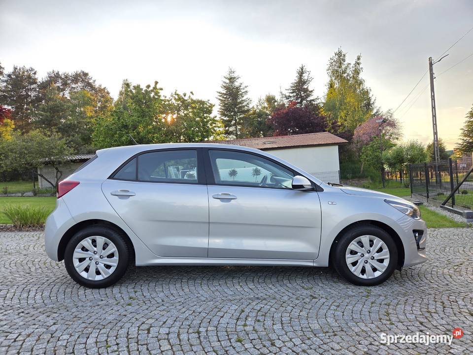 KIA RIO LIFCIE M SalonPL 1WŁ 2023 12 84 51168 benzyna Sieradz sprzedam