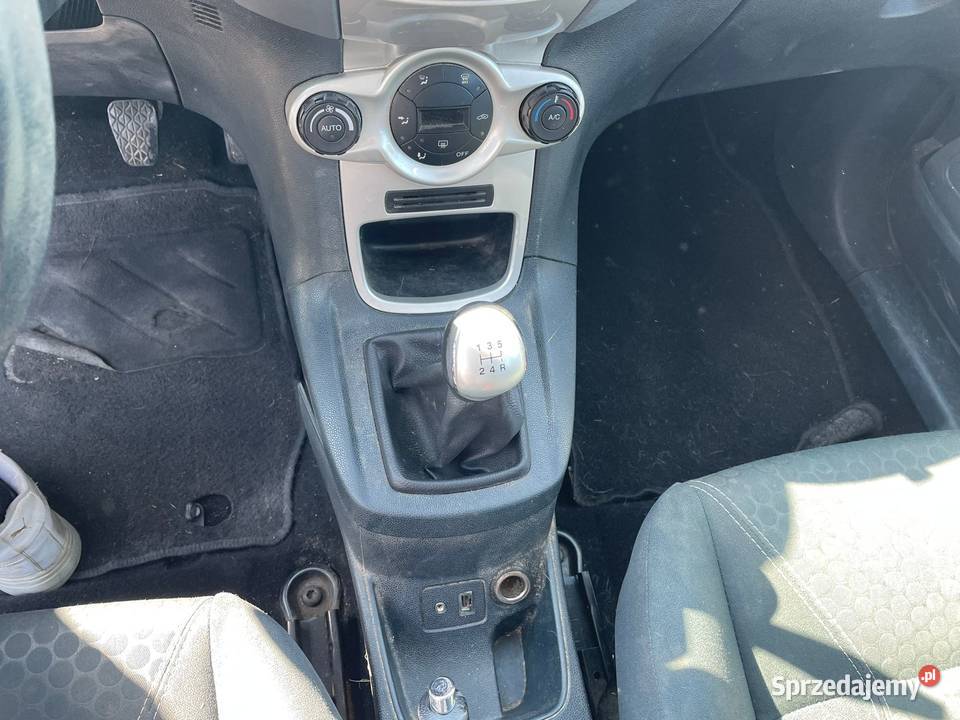 FORD Fiesta VI 14 TDCi 68 Titanium AN516 Gdańsk