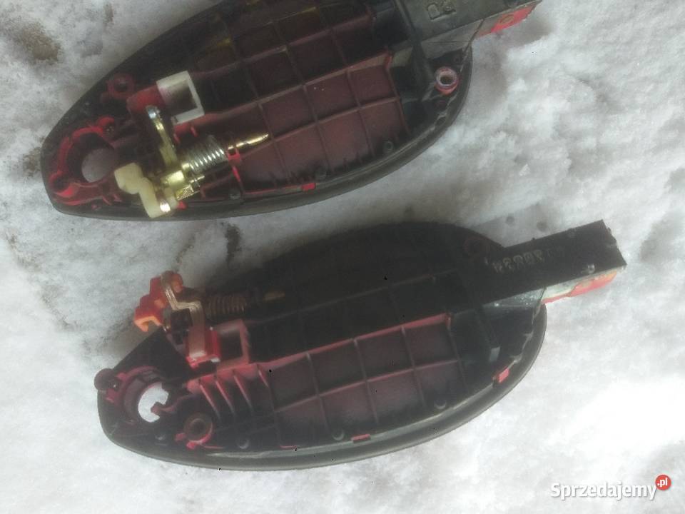 Klamki zewnętrzne Hyundai Coupe 2004 Łomża