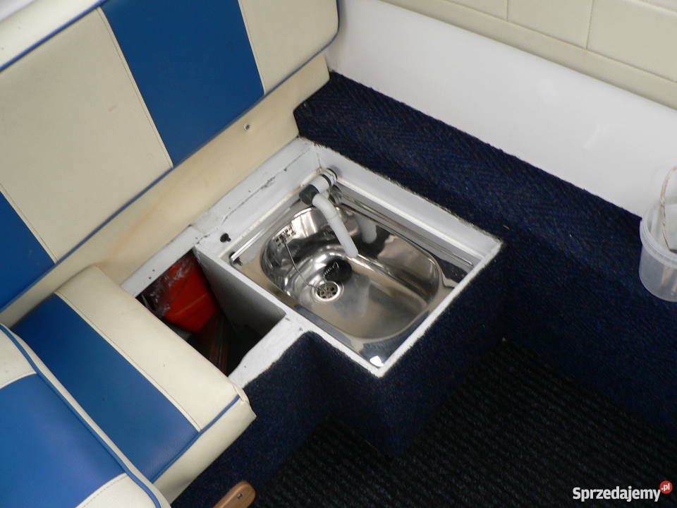 Delfin 650 Motorówka Kabinowa Giżycko