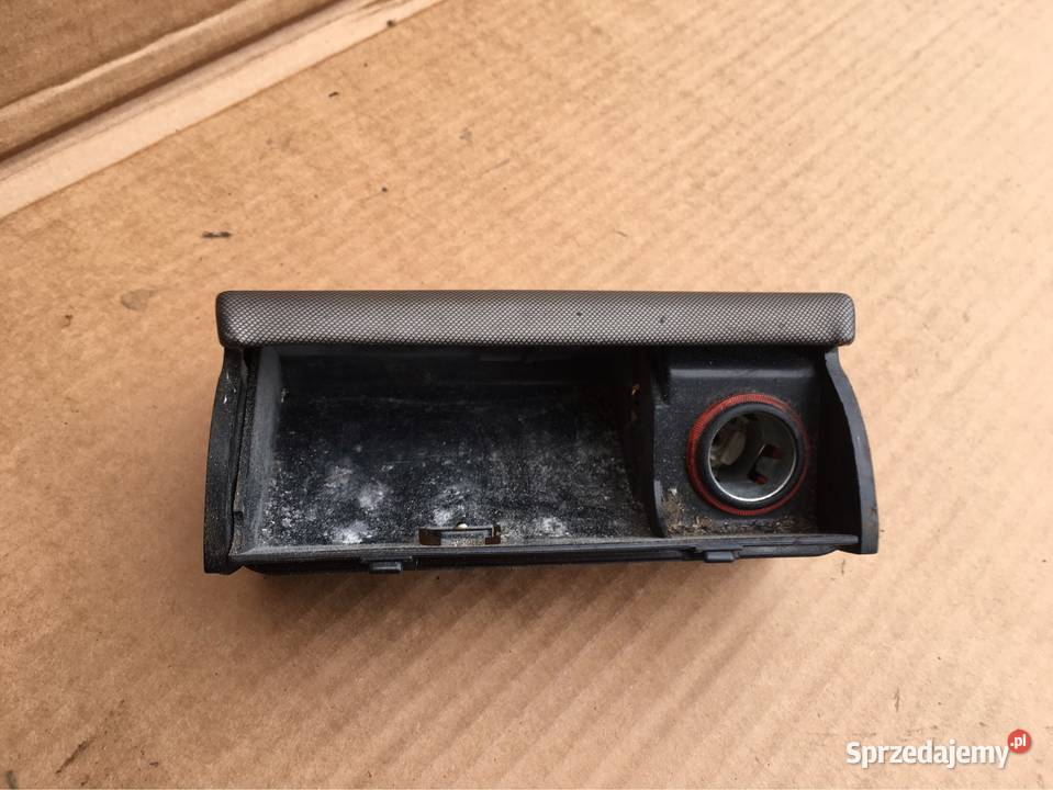 Popielniczka Passat B5 Carbon pomorskie Brusy