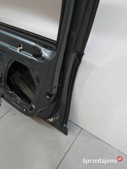 DRZWI PRAWE PRZÓD Skoda Superb III 2015 świętokrzyskie