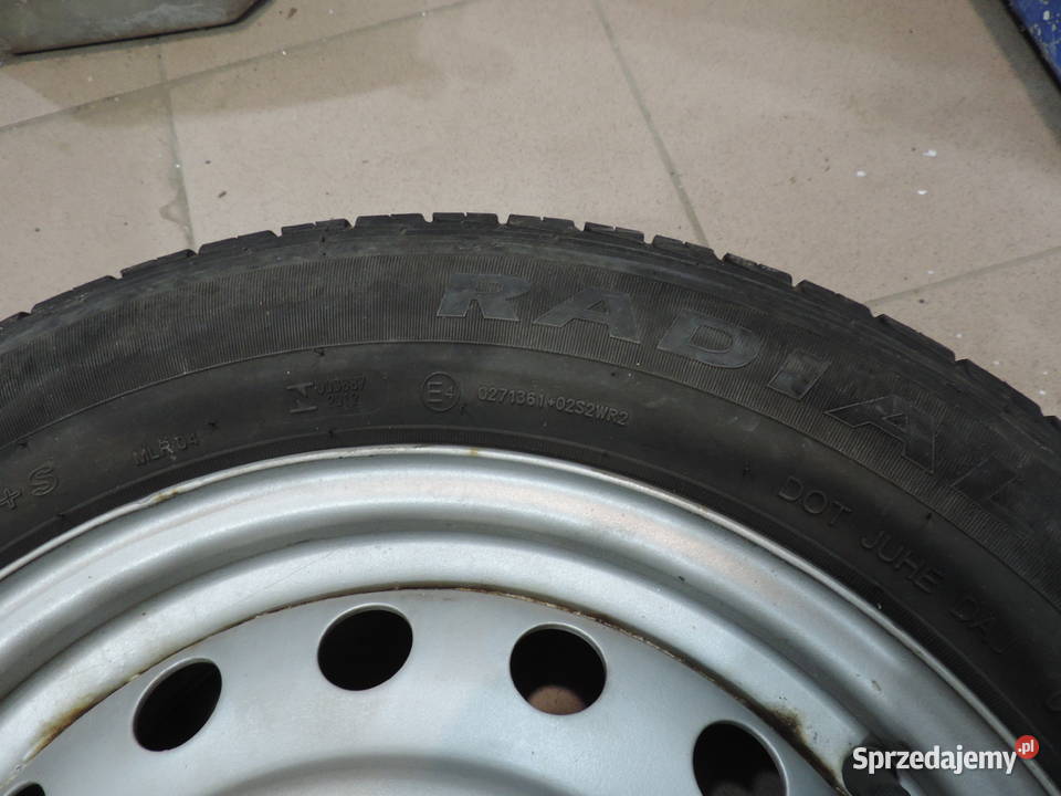 Opony z felgami Toyoty Corolla Piastów