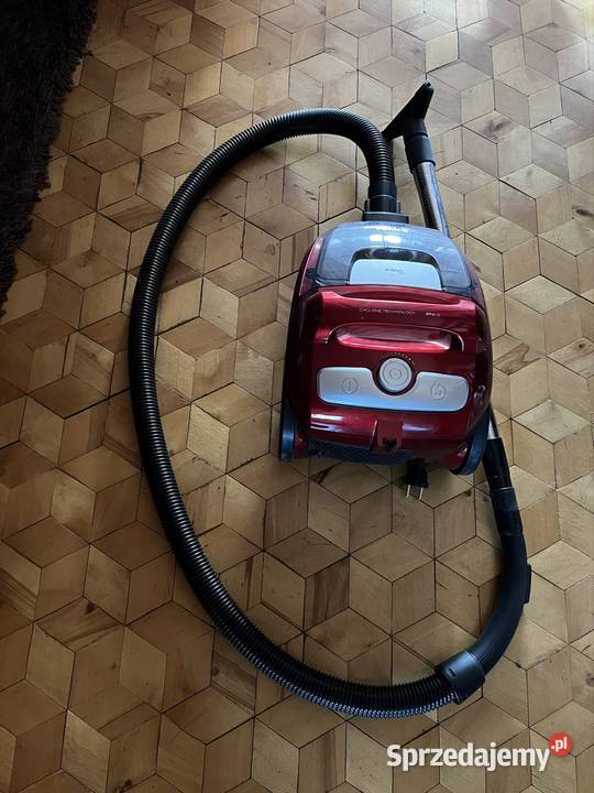 Odkurzacz bezworkowy Amica Nisko