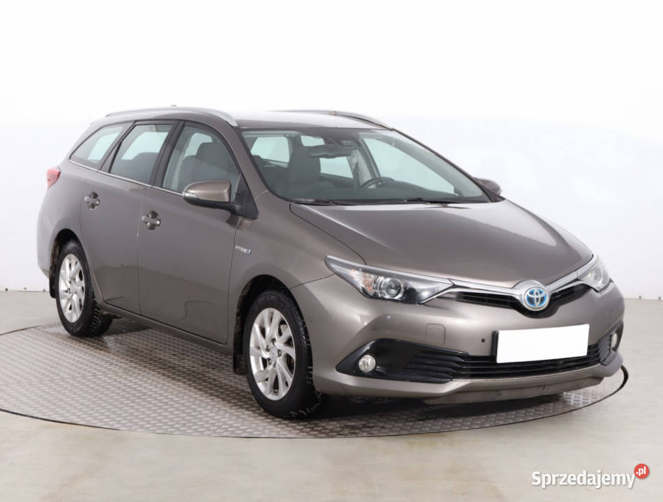 Toyota Auris Hybrid 1798cm3 Piaseczno