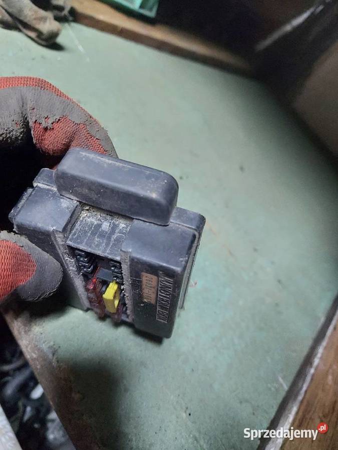 Kawasaki GPX 600 skrzynka bezpieczników fuse box dolnośląskie sprzedam