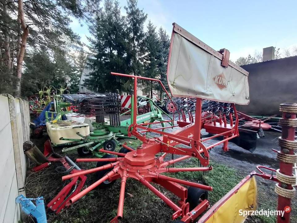 Zgrabiarka karuzelowa KUHN 4321 Krone Pottinger