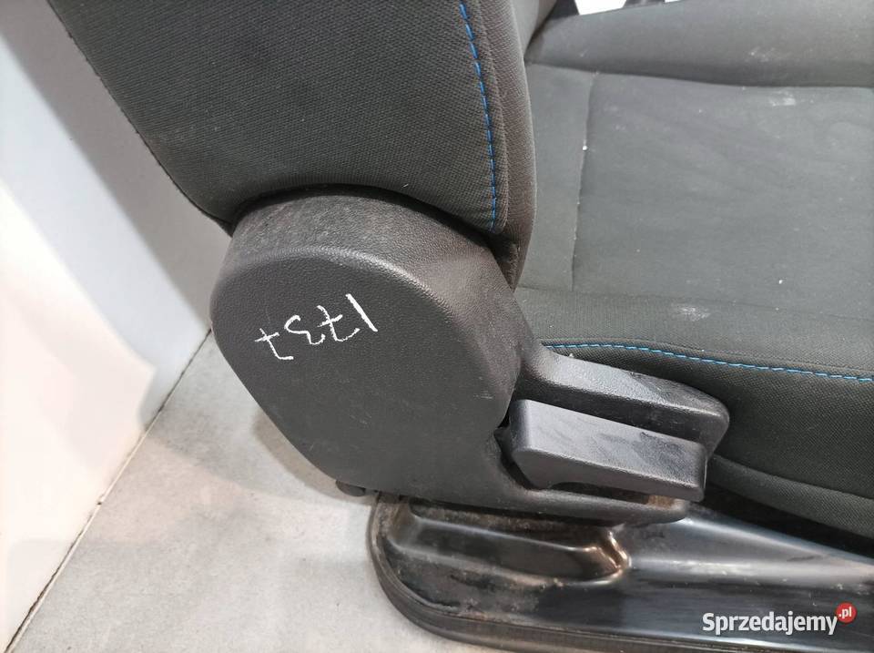 FOTELE PRAWY PASAŻERA Piaggio Porter II 2021 NP6 sprzedam