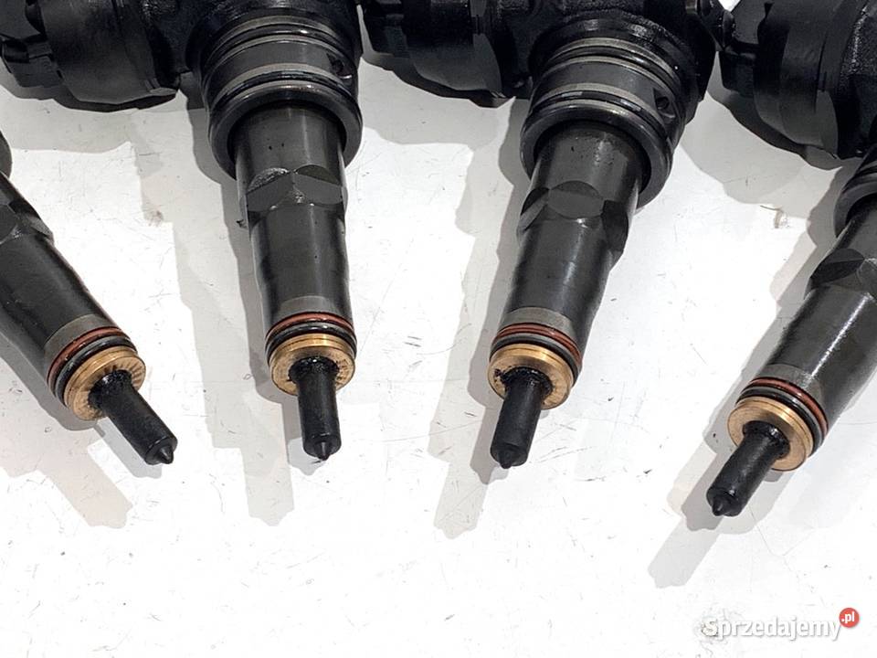 POMPOWTRYSKIWACZE KOMPLET VW GOLF V 038130073AG