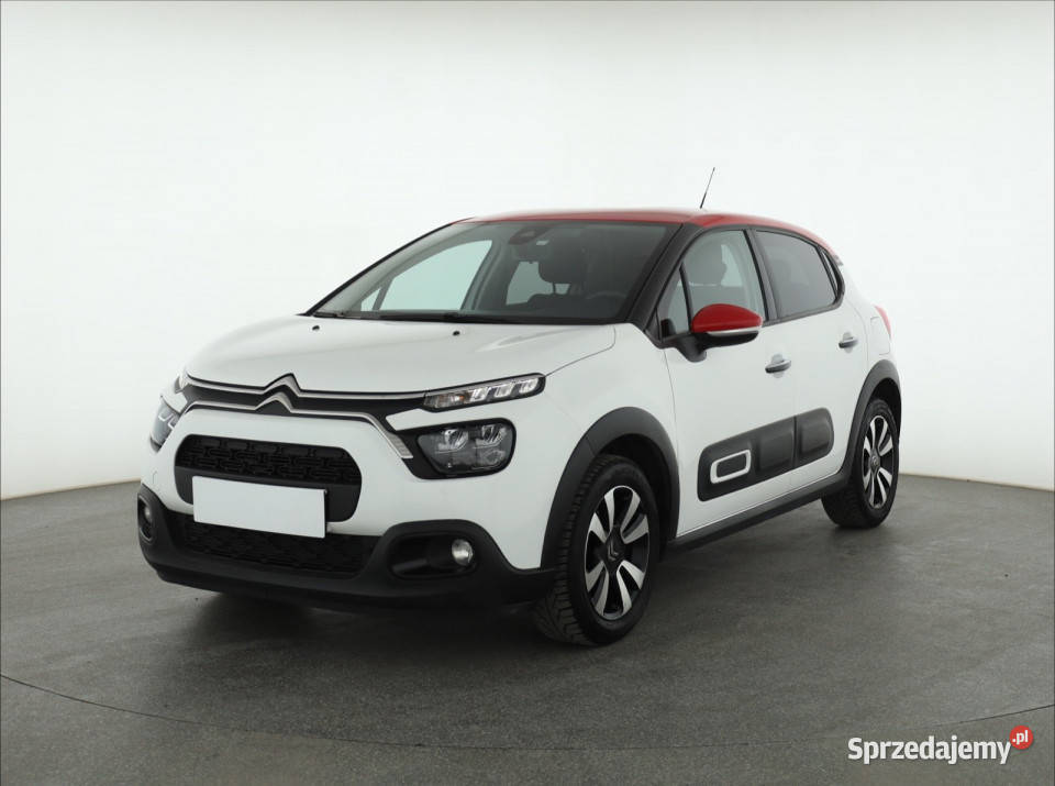 Citroen C3 12 PureTech Rok produkcji 2022