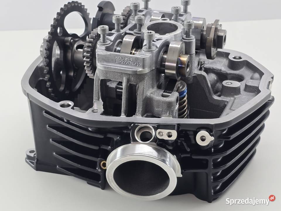 Glowica Lewa Kompletna Walek Rozrzadu Zawory łódzkie Janowice