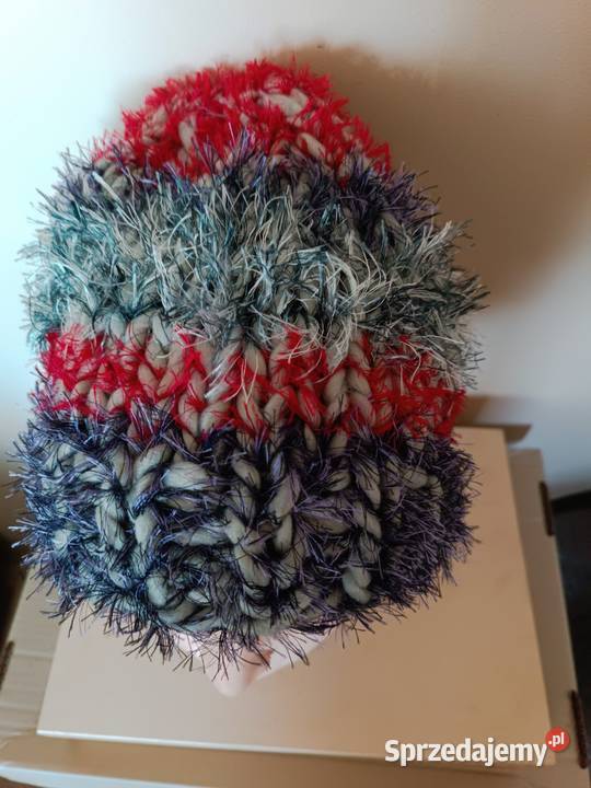 Czapka puchata handmade Elz8 Dla kobiet mazowieckie