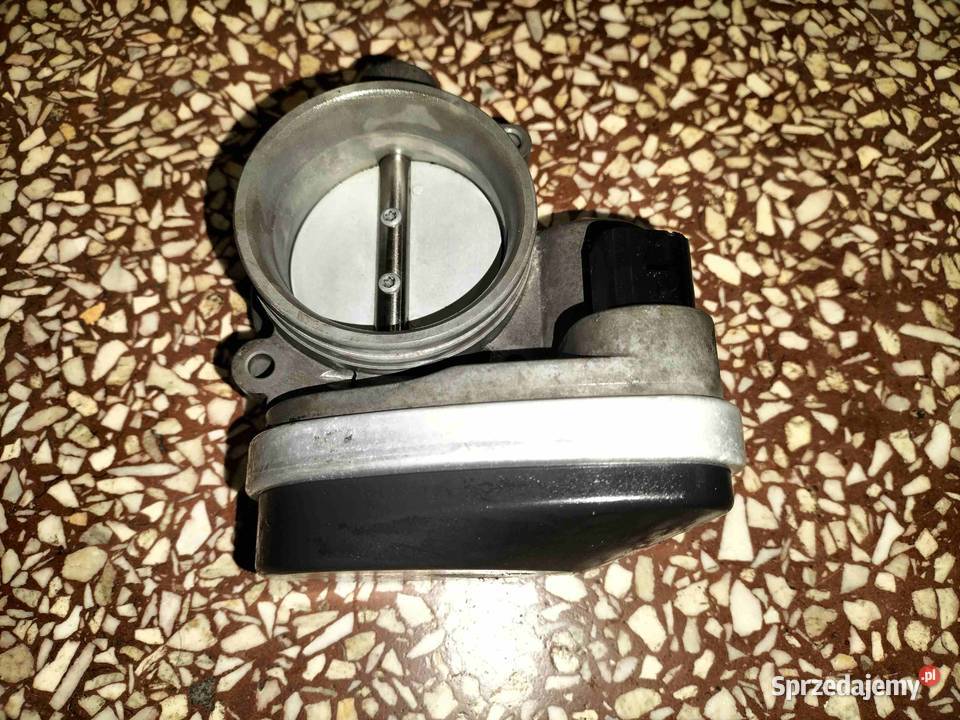 Przepustnica BMW E87 116I 118I E46 316 318i ti Poręba