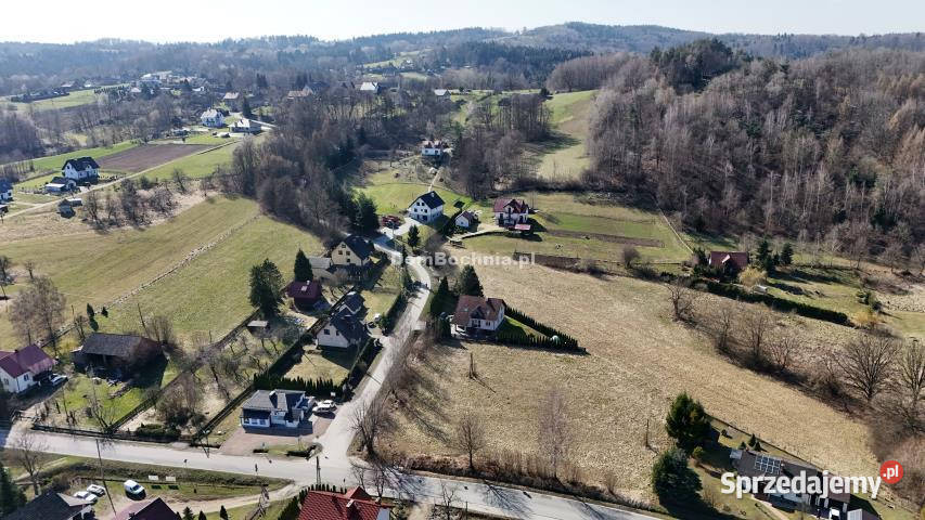 Grunt Kamyk 14800m2 asfalt