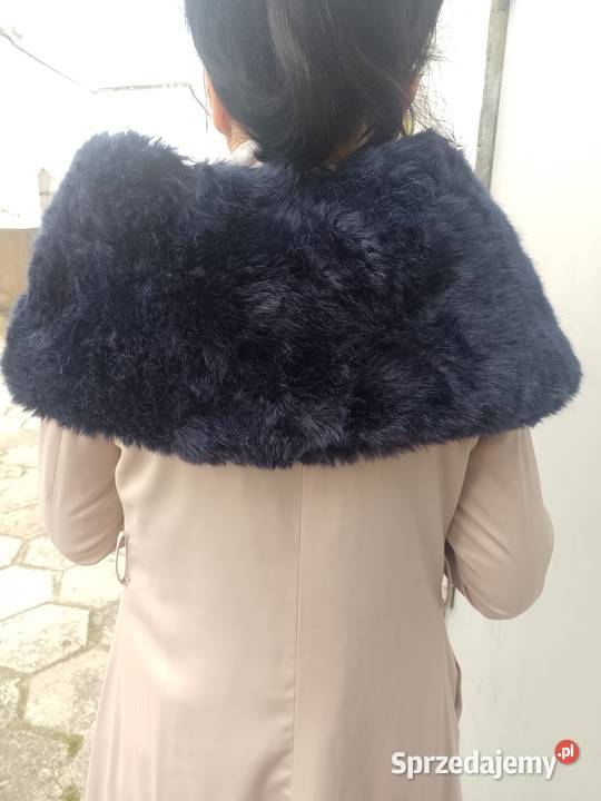Granatowa futrzana etola z Londynu szal futerko małopolskie Kraków