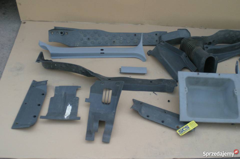 MERCEDES ACTROS MP2 PLASTIKI MASKOWNICA KLAPKA Bieleń