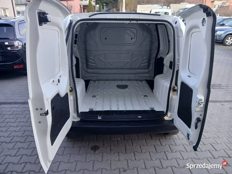 Fiat Fiorino 14i klimatyzacja stan furgon Samochody dostawcze Gryfino