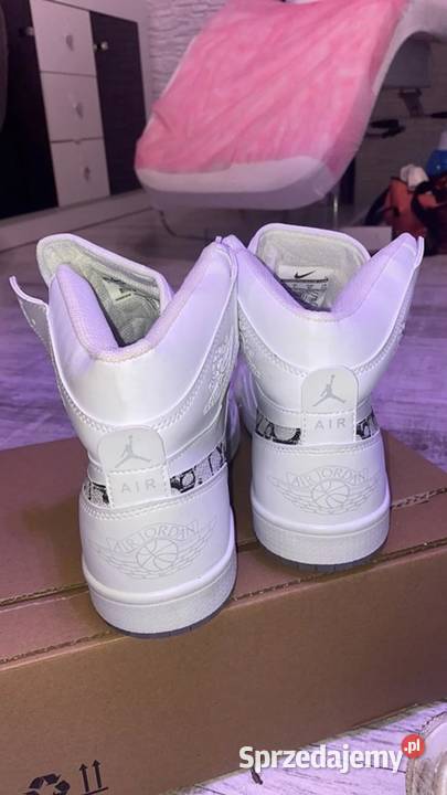 Nike AIR JORDAN 1 Retro HIGH Dior