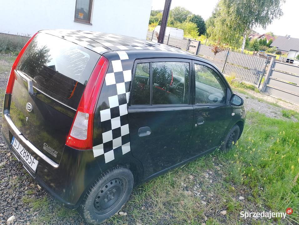 Daihatsu Cuore 10 benzyna 5 drzwi zarejestrowany Rok produkcji 2006 Cuore śląskie Jaworzno