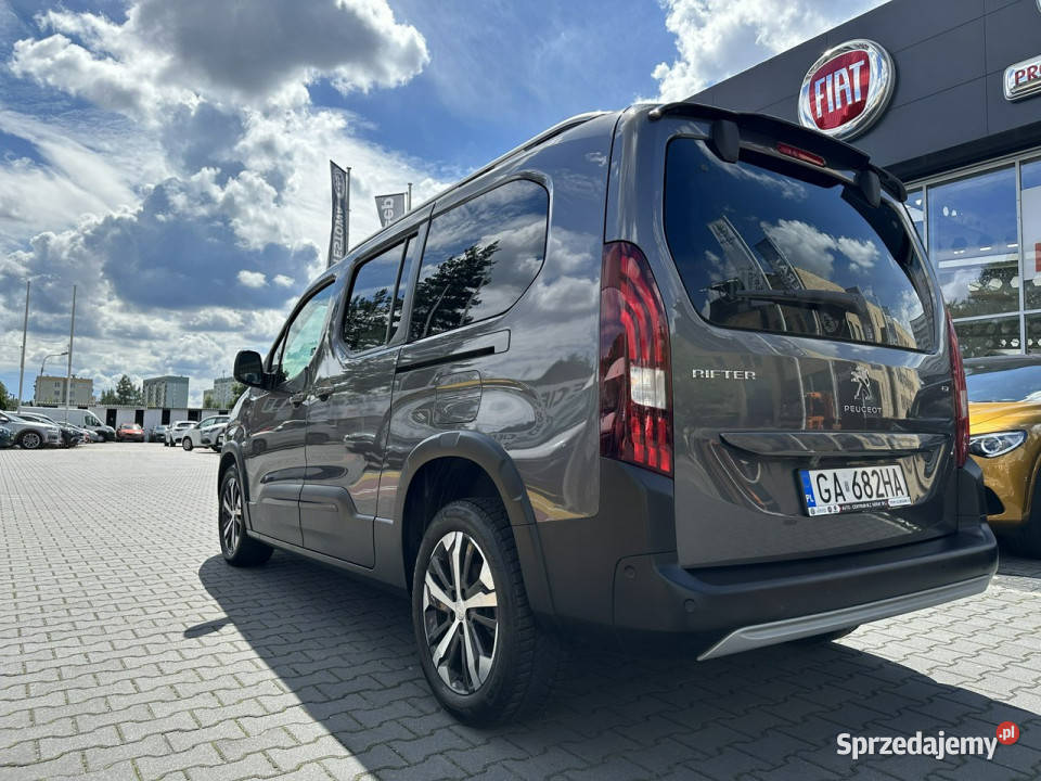 Peugeot RIFTER samochód krajowy 2kpl opon Tychy