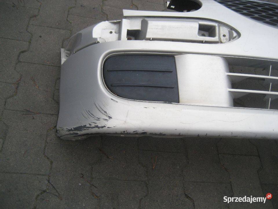 DAIHATSU SIRION 0205R ZDERZAK PRZEDNI KOD LAK