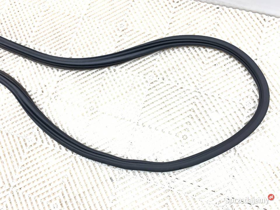 USZCZELKA KLAPY BAGAŻNIKA FORD MONDEO MK5 Uszczelki