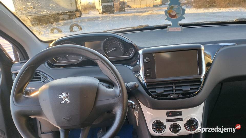 Sprzedam peugeota 208 sprowadzony zarejestrowany Zarejestrowany w Polsce pomorskie Chojnice sprzedam