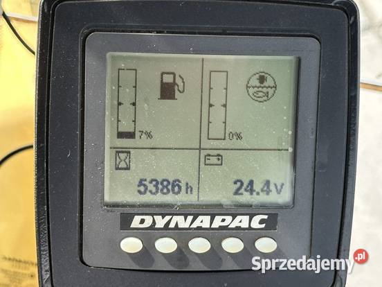 WALEC DROGOWY DYNAPAC CC424HF