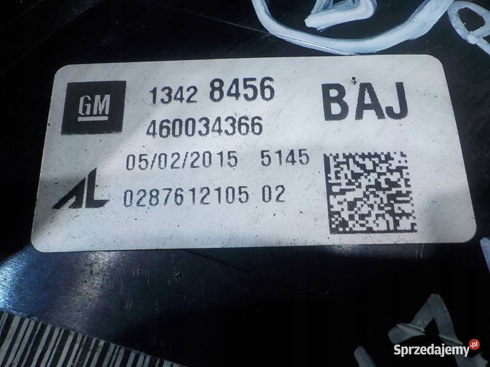 OPEL CORSA E 10 T 15r HB 3D lampa prawa tyl Suków