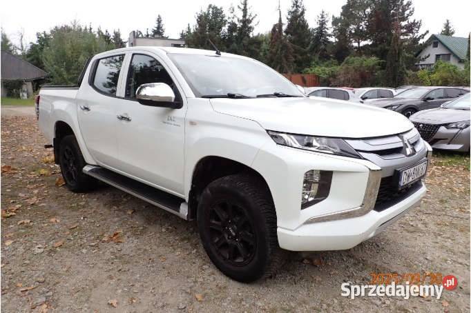 MITSUBISHI L200 2021 226800 ccm 150 Warszawa