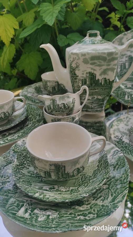 0LD ENGLANDCASTLE STORY Pabianice