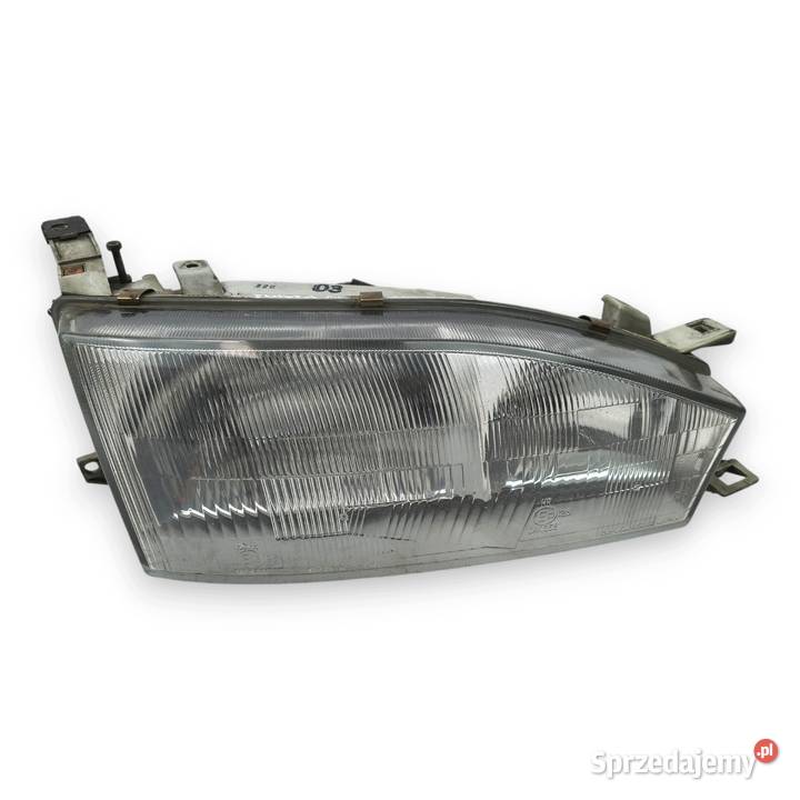 LAMPA PRAWA Toyota Camry III prawy przód Chełm