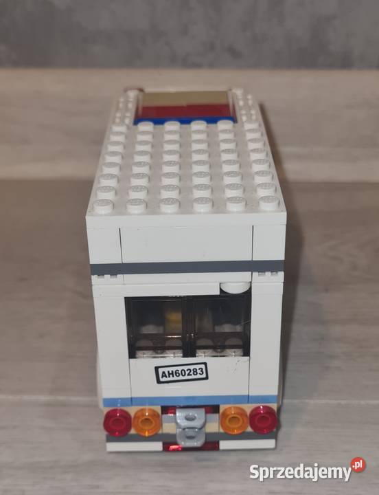 Lego City Wakacyjny Kamper 60283 Łódź