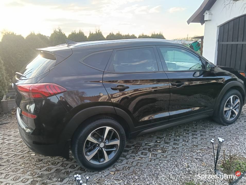 Hyundai Tucson czarna perła 20 benzyna automat Dawidy Bankowe sprzedam