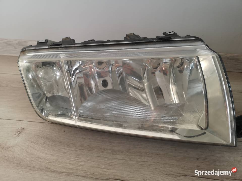Skoda Fabia I reflektory lampy przednie osobowe Jelenia Góra