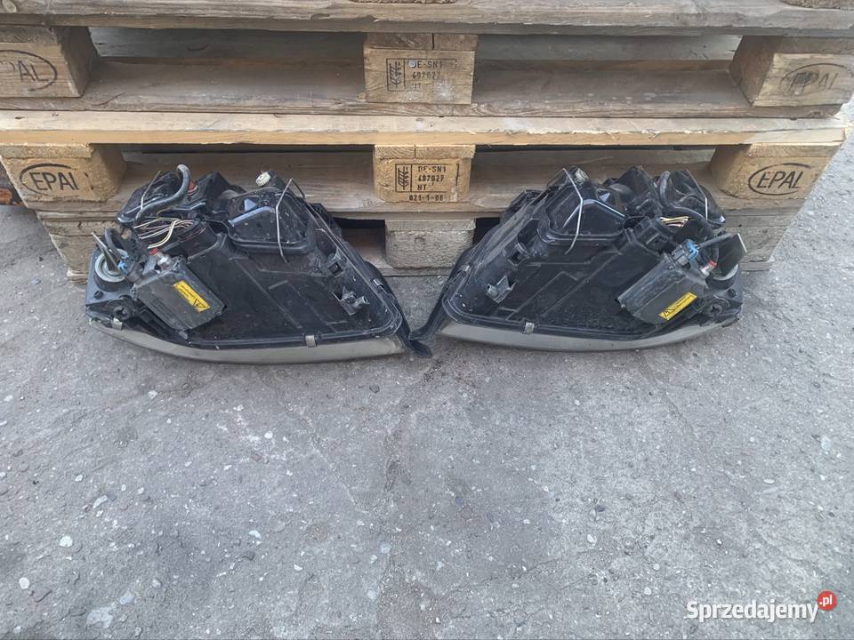 Reflektor lampa przód ksenon lewa prawa Audi a6 Lampy przednie Szczecin