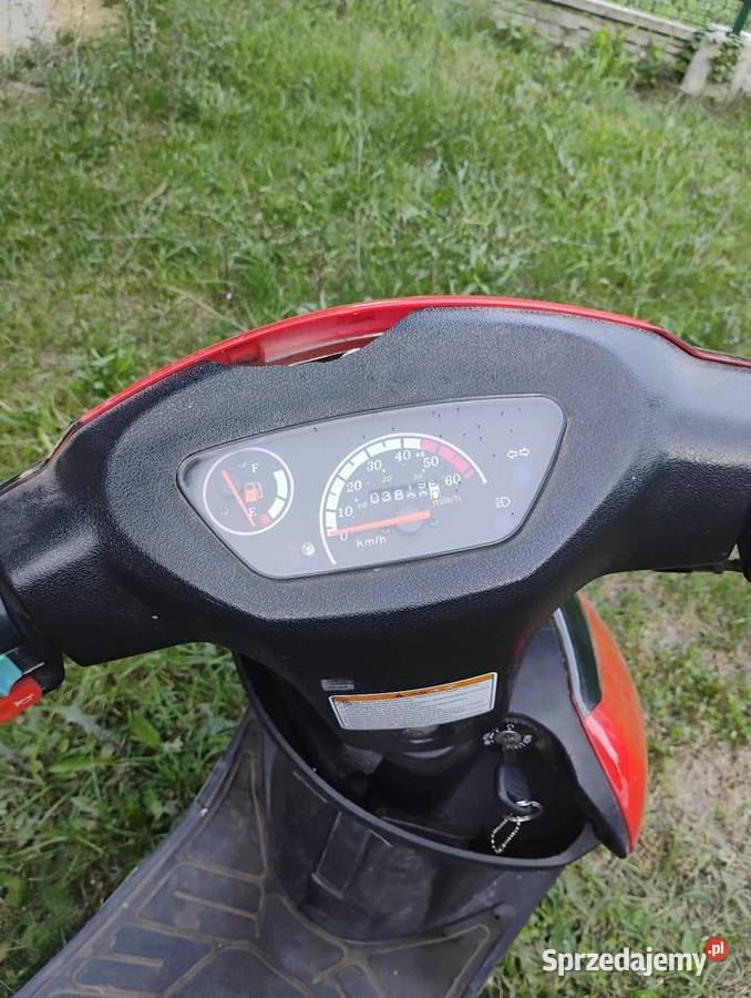 Sprzedam skuter Mało używany czterosuwowy Józefin