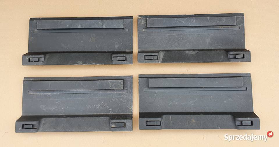 ACTROS MP4 OSŁONA SKRZYNI BEZPIECZNIKÓW ZAŚLEPKA ciężarowe Bieleń