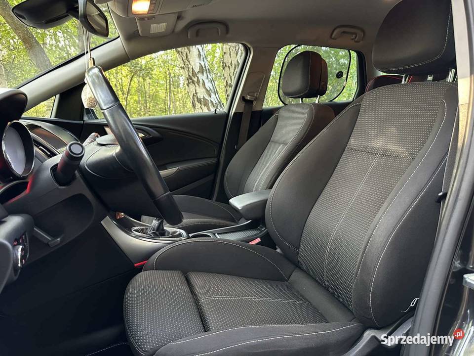 Opel Astra J Głowno