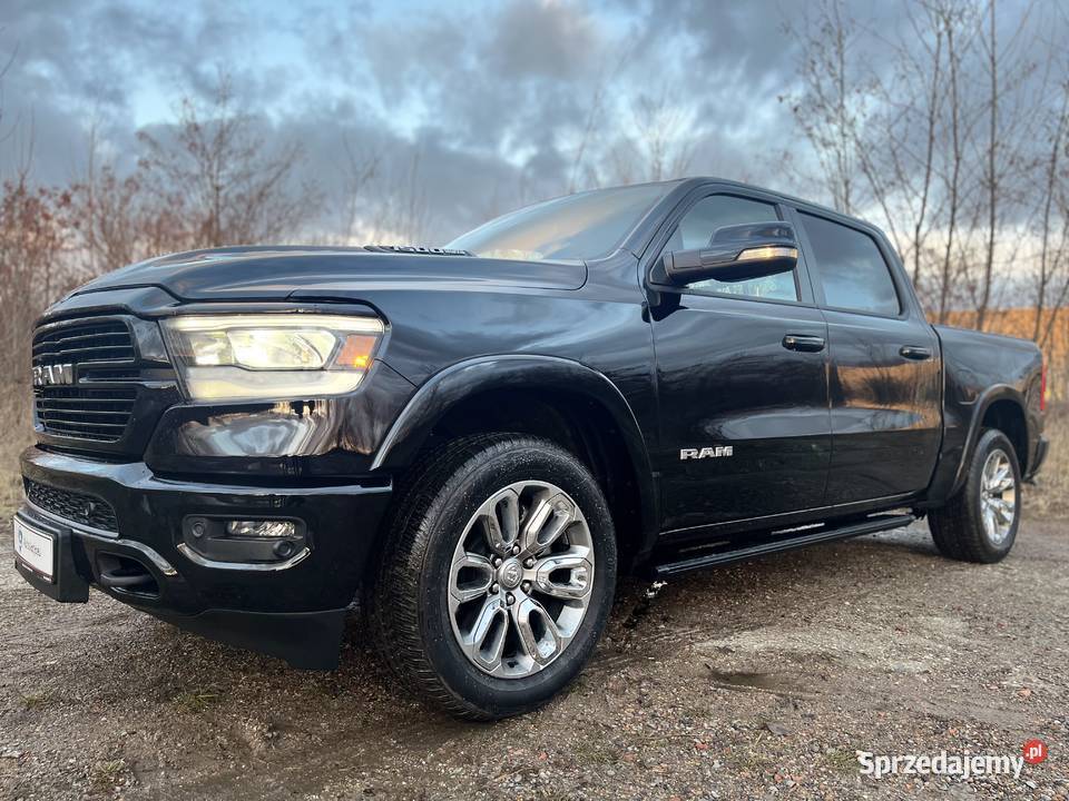 DODGE RAM 1500 LARAME 4X4 wynajem z wykupem w RAM Warszawa