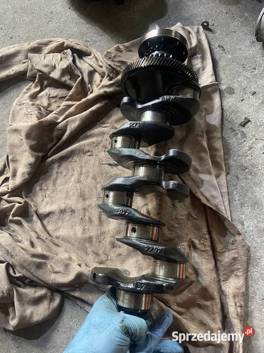 Wał korbowy bmw 20d n47d20c Nowa Słupia