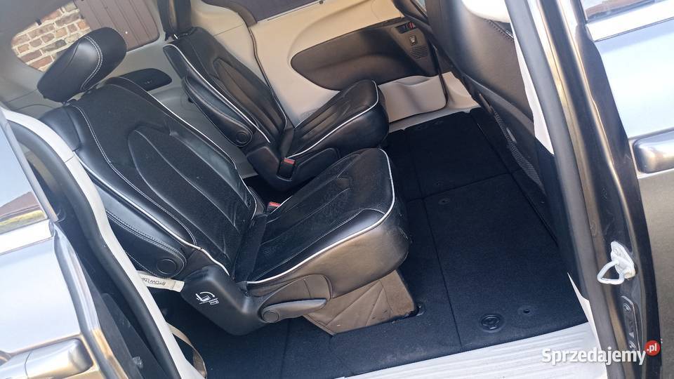 Pacifica Limited AWD Łuków