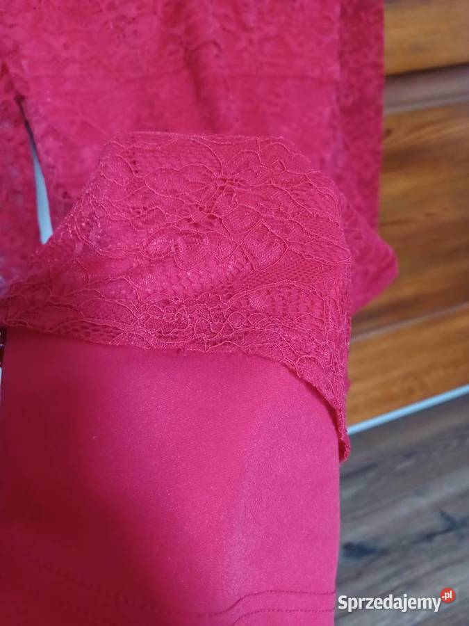 Czerwona koronkowa sukienka Cropp rozmiar S bez Rzeszów
