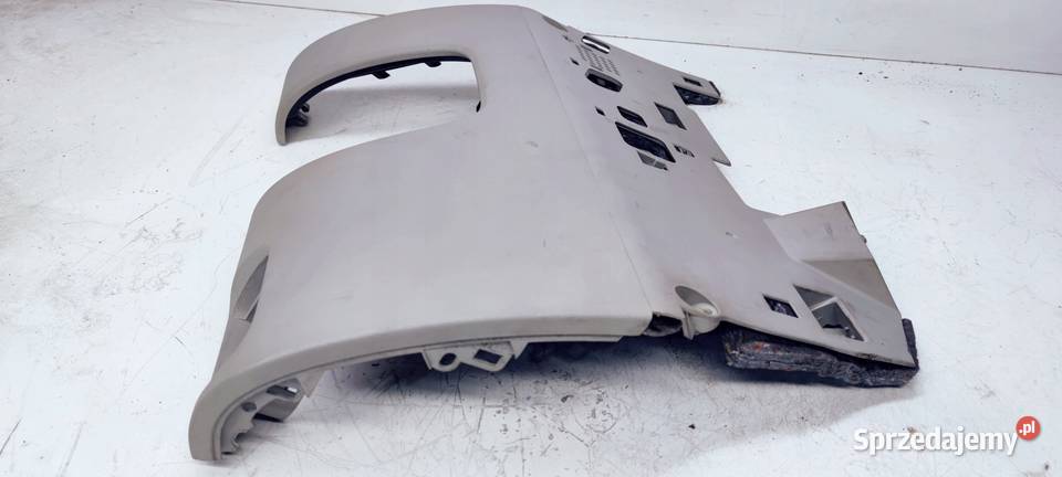 OSŁONA POD KIEROWNICĘ AUDI A3 8P 8P1880301 13U osobowe
