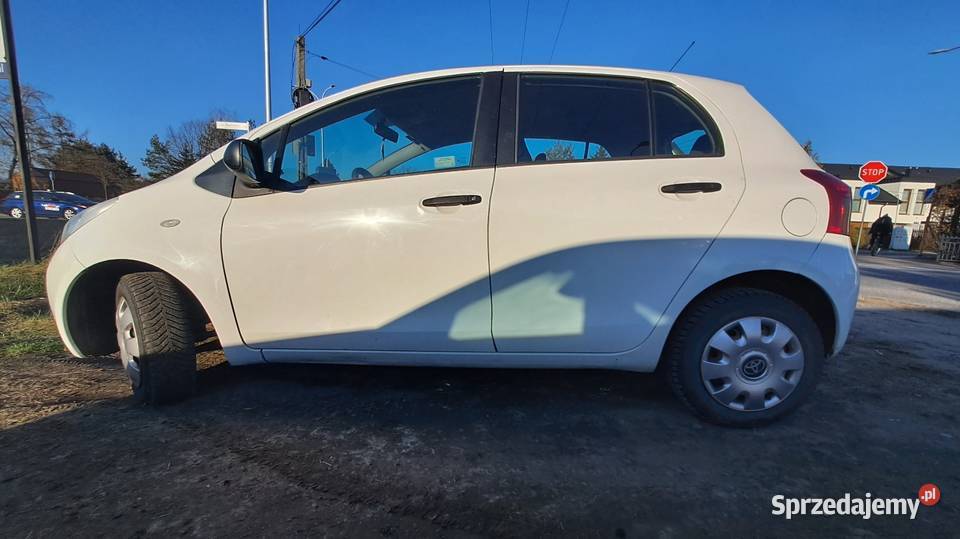 Toyota Yaris 10 klimatyzacja 75KM