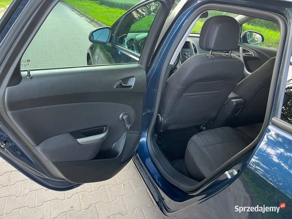 Opel Astra 20 CDTI XENON NAVI Rok produkcji 2011 Nakło nad Notecią