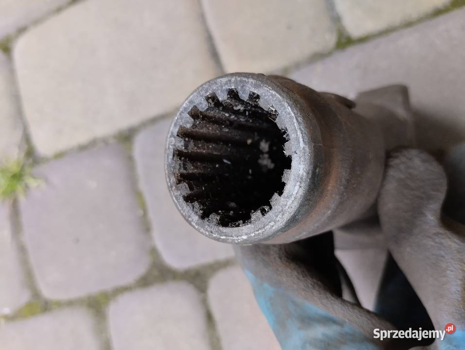 Jarzmo przegubu F328369 przegub wału krzyżak Rzeszów sprzedam